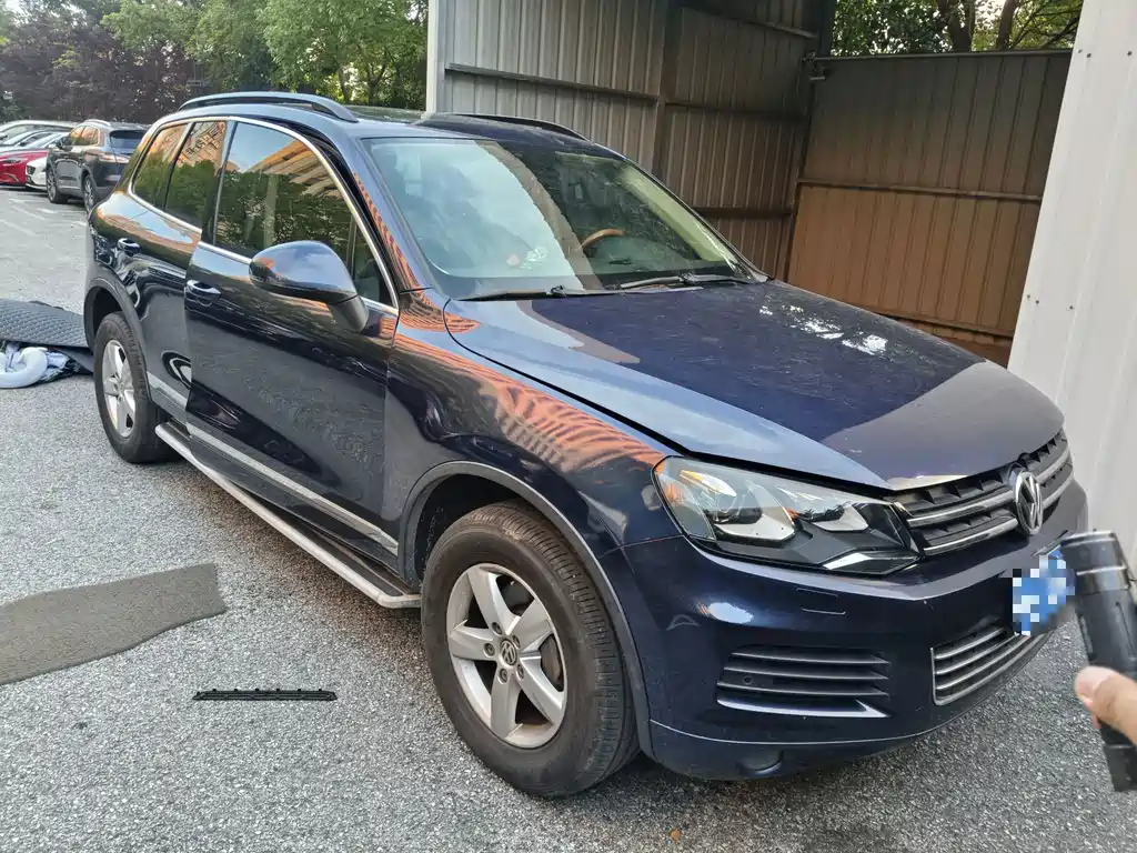Volkswagen Touareg 2015 — фото 2