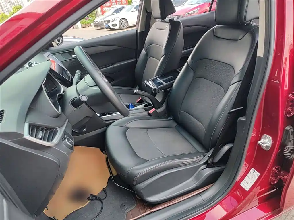 Chevrolet Cavalier 2018 — фото 15