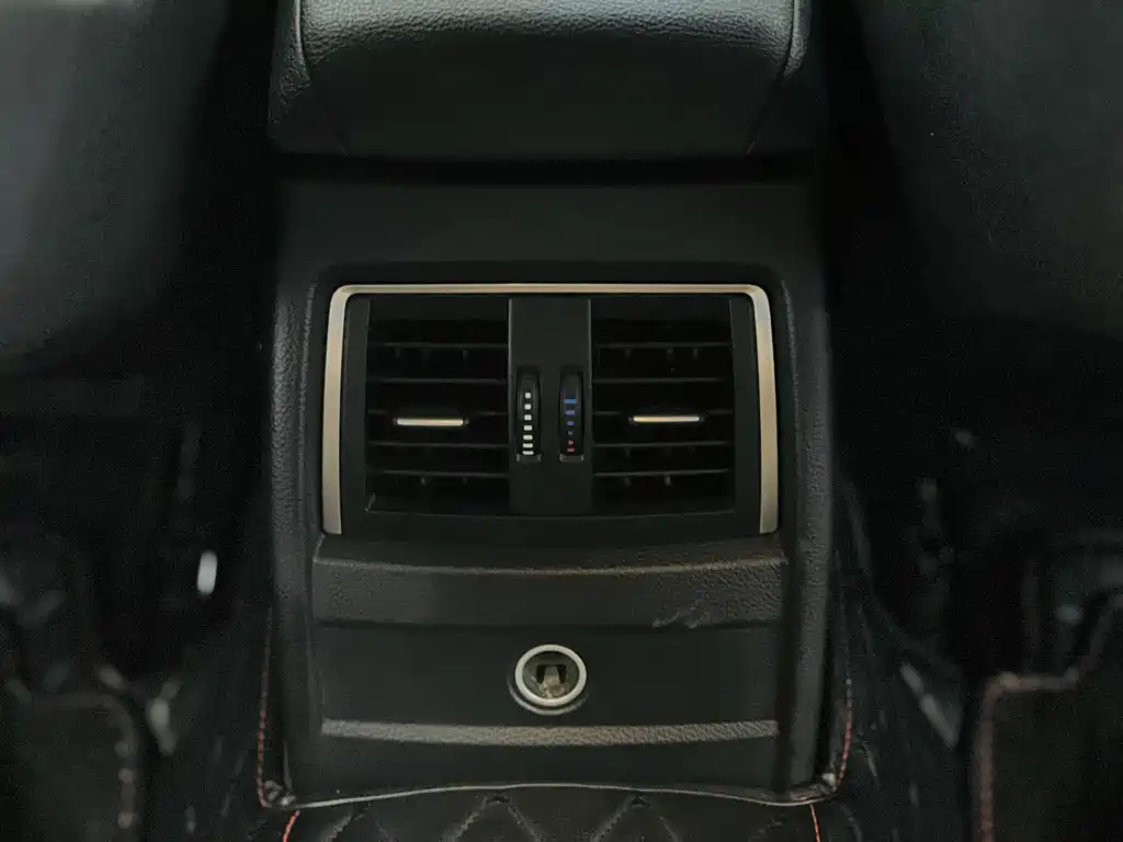 BMW 3 Series 2017 — фото 12