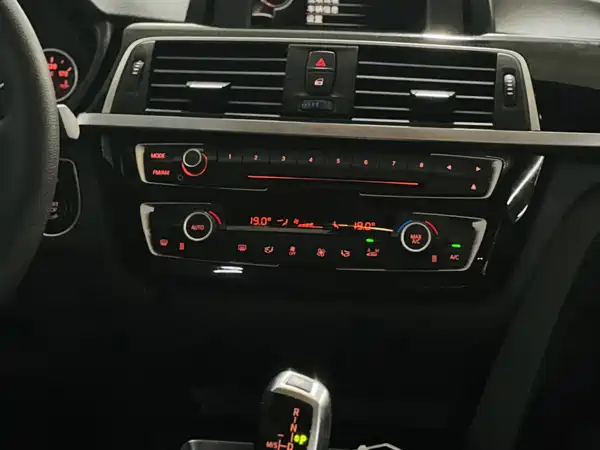 BMW 3 Series 2017