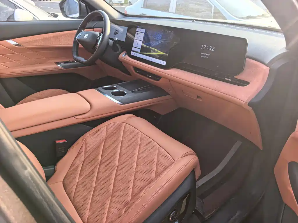Changan CS75PLUS 2024 — фото 10