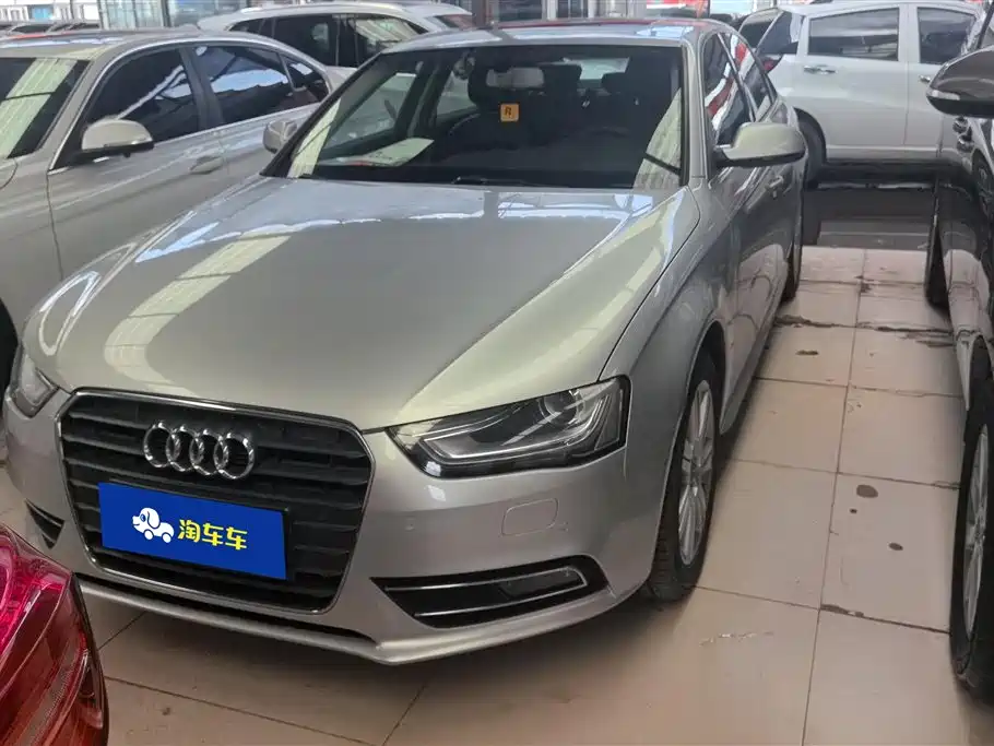Audi A4L 2012