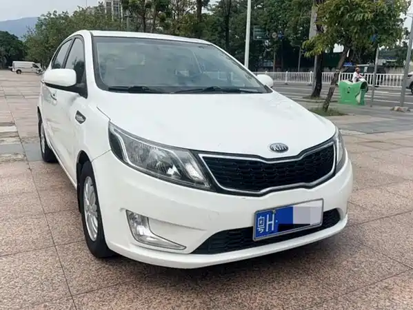 Kia K2 2013