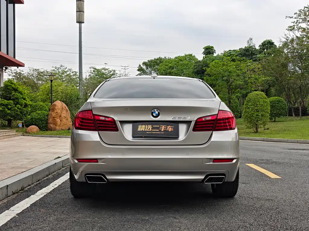 BMW 5 Series 2015 — фото 5