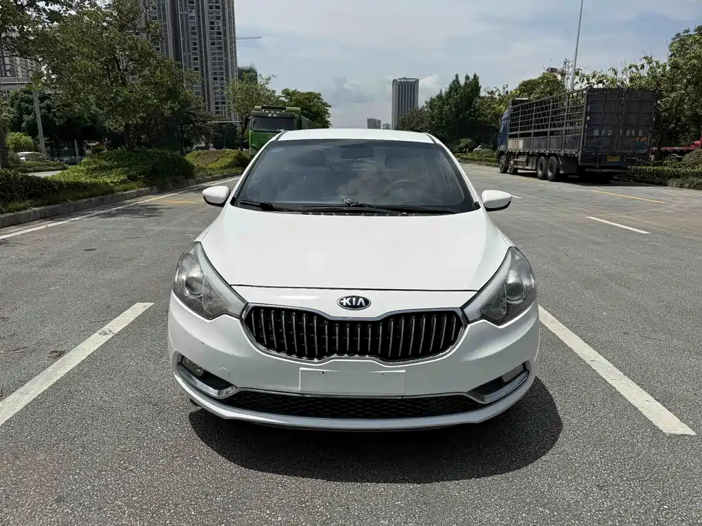 Kia K3 2013