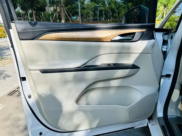 Buick GL8 2017