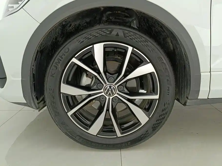 Volkswagen T-Roc 2024