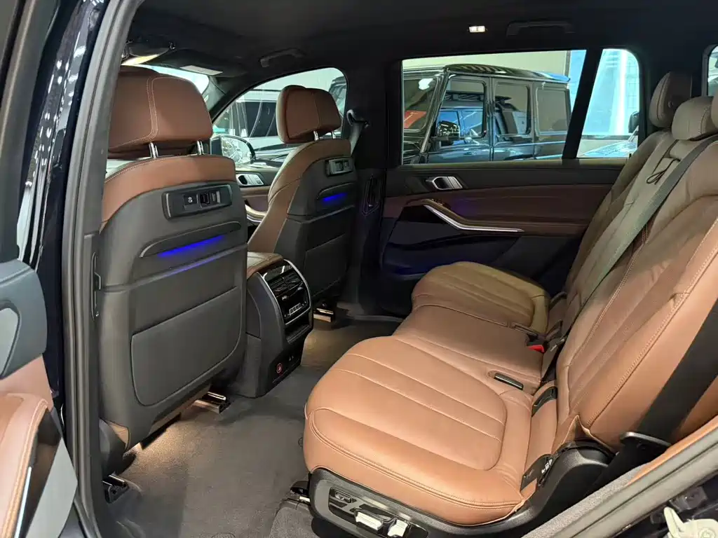 BMW X7 2019 — фото 11