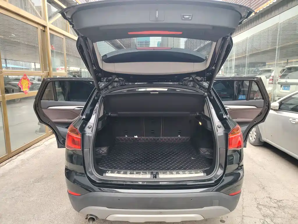 BMW X1 New Energy 2019 — фото 13