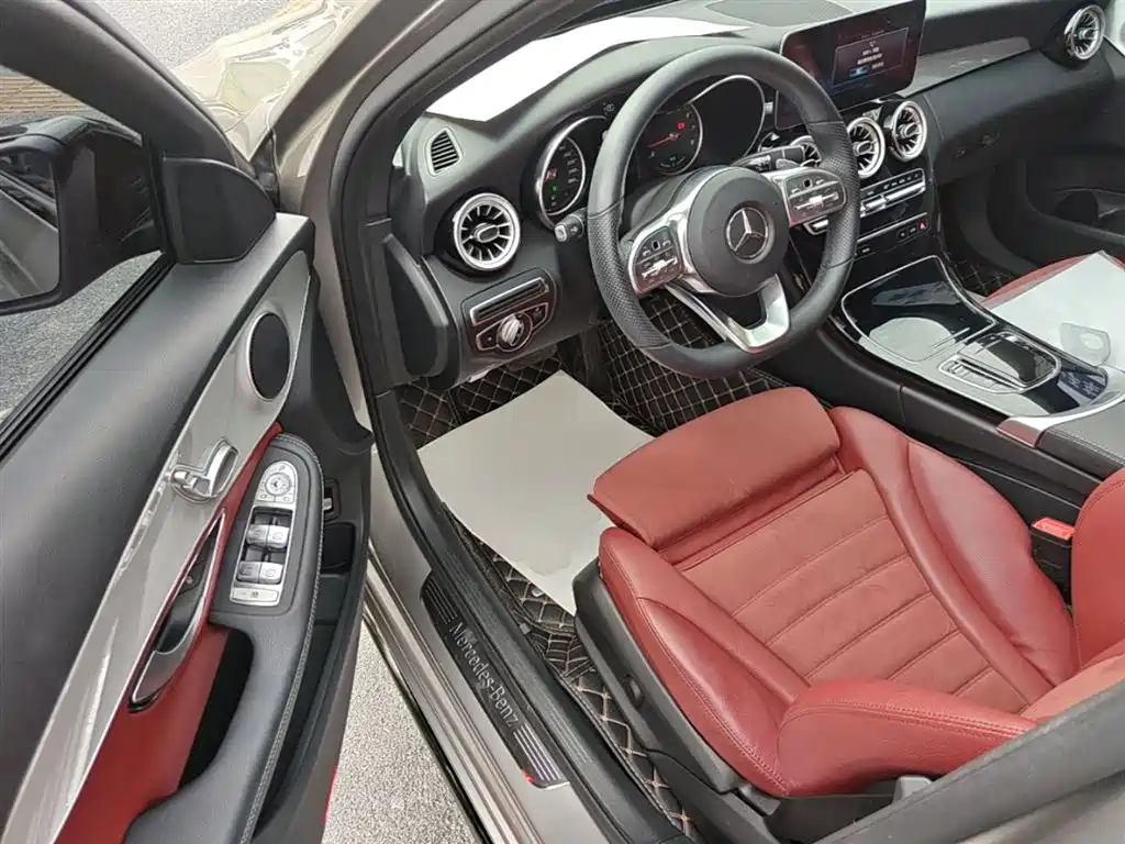 Mercedes-Benz C-Class 2019 — фото 16