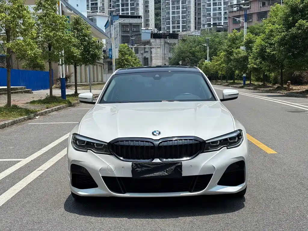 BMW 3 Series 2021