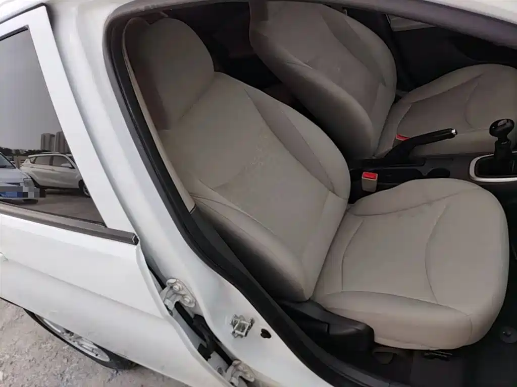 Chevrolet Sail 2015 — фото 25