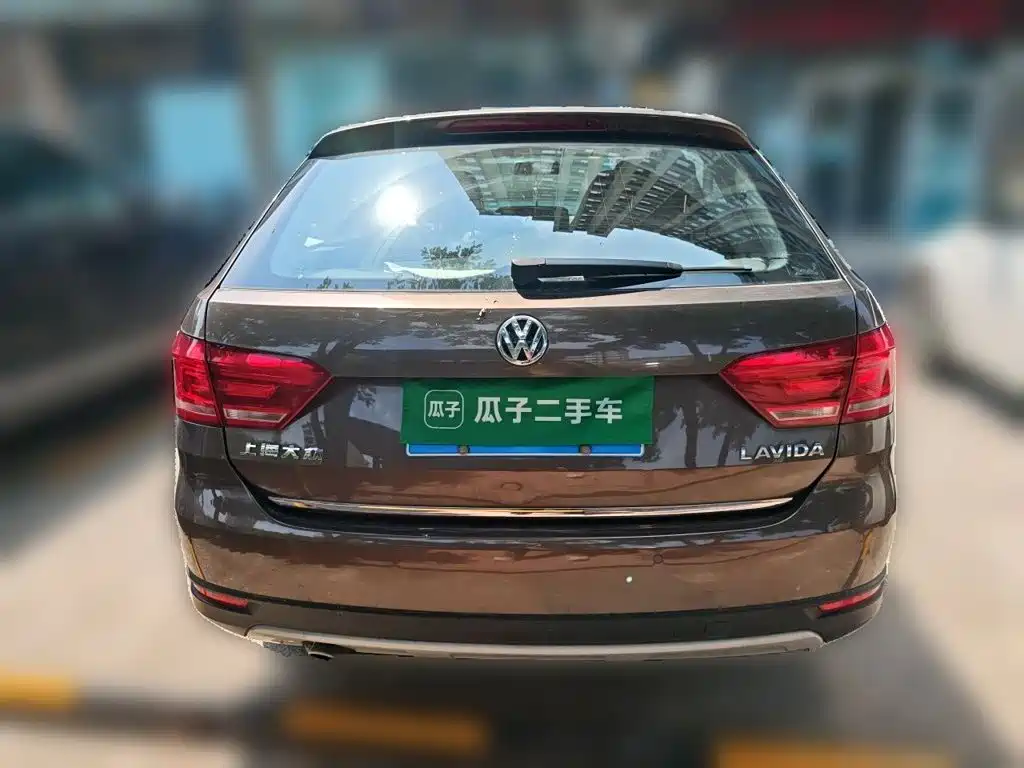 Volkswagen Cross Lavida 2014