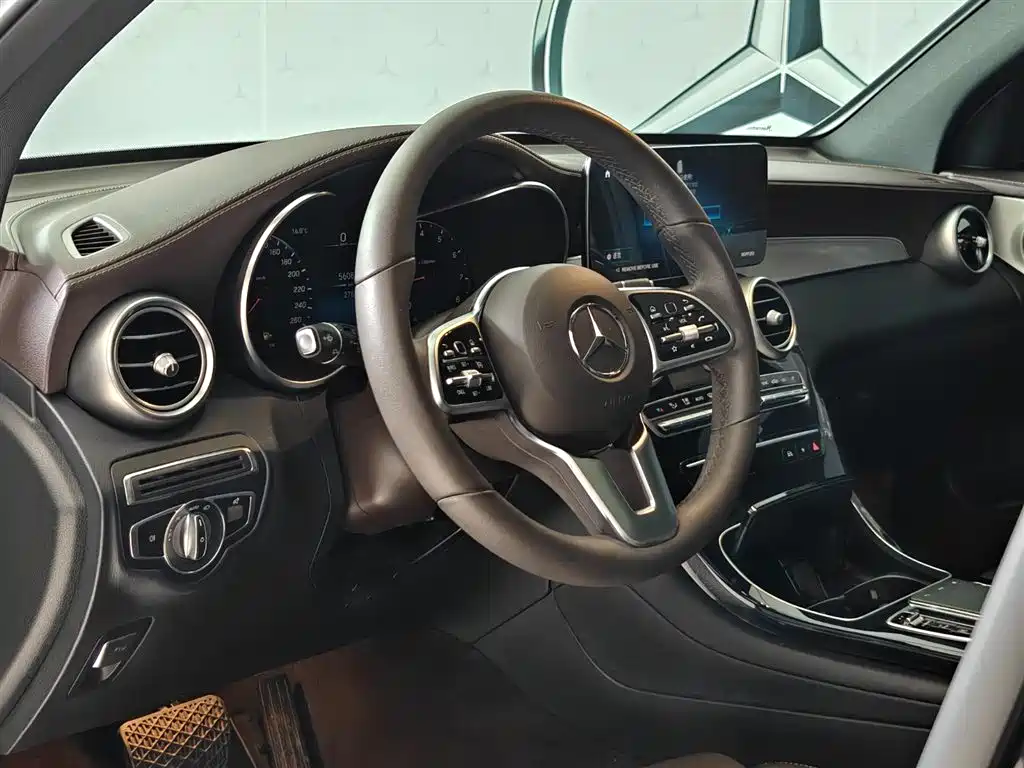 Mercedes-Benz GLC 2022 — фото 10