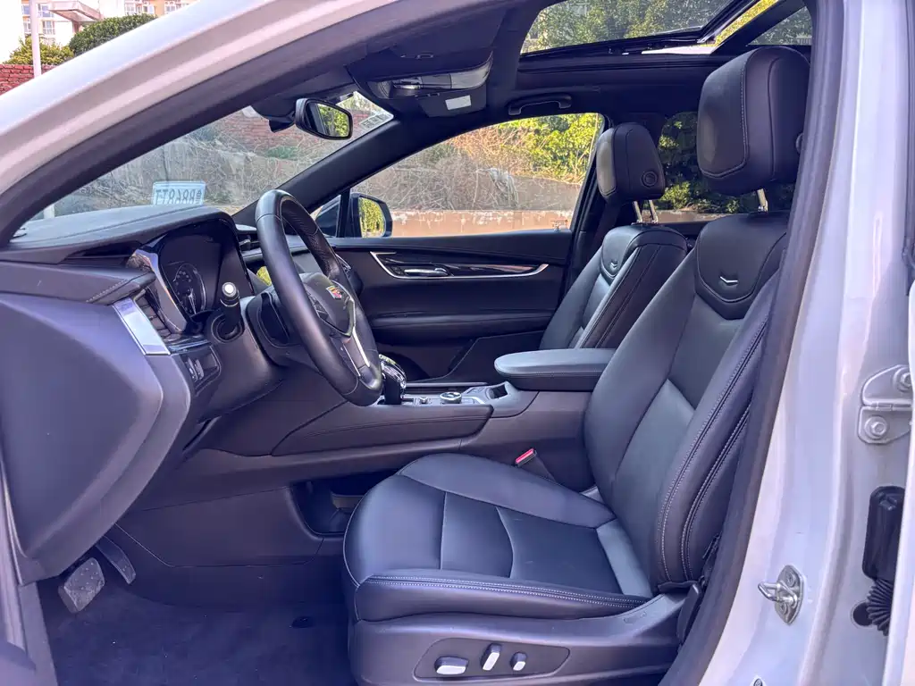 Cadillac XT5 2021 — фото 14