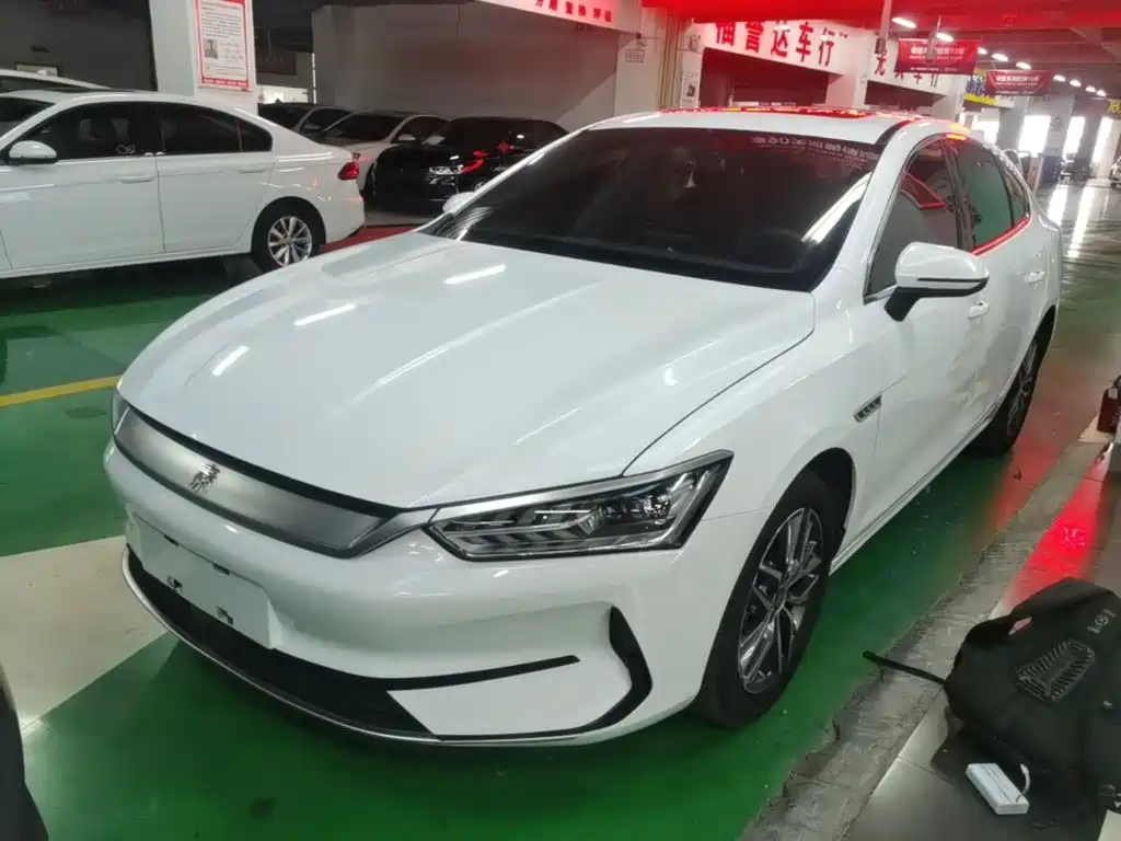 BYD Qin PLUS 2022 — фото 2