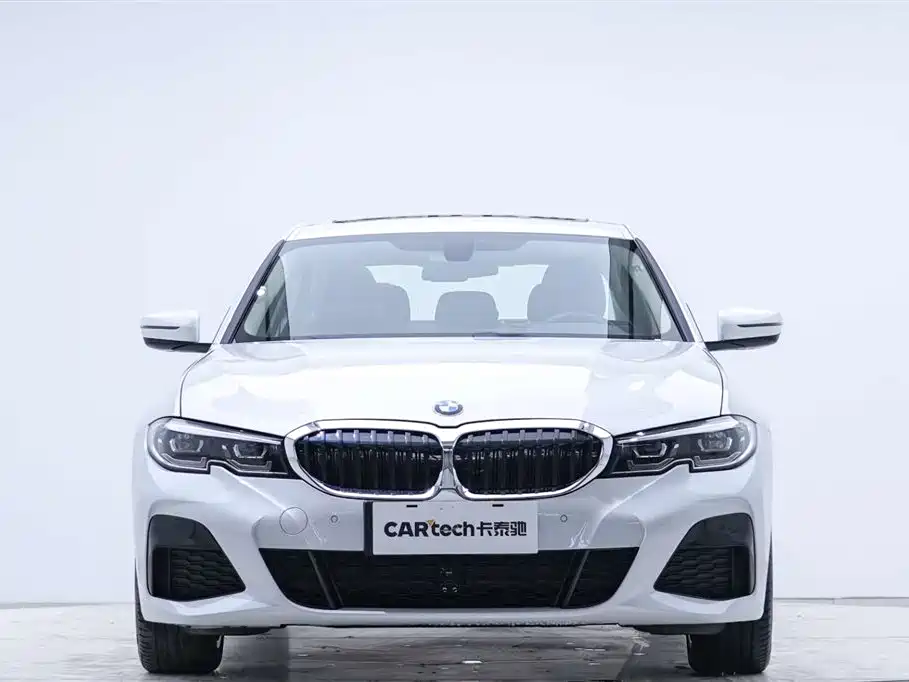 BMW 3 Series 2021