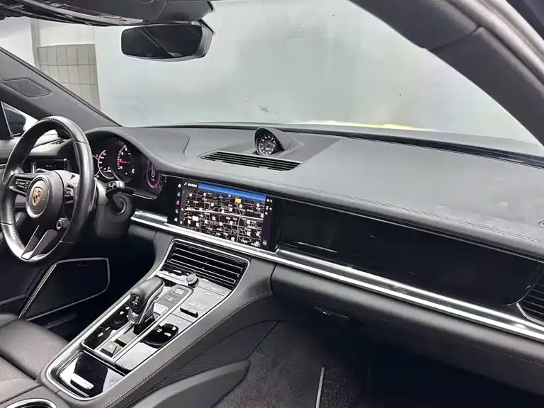 Porsche Panamera 2021 — фото 11