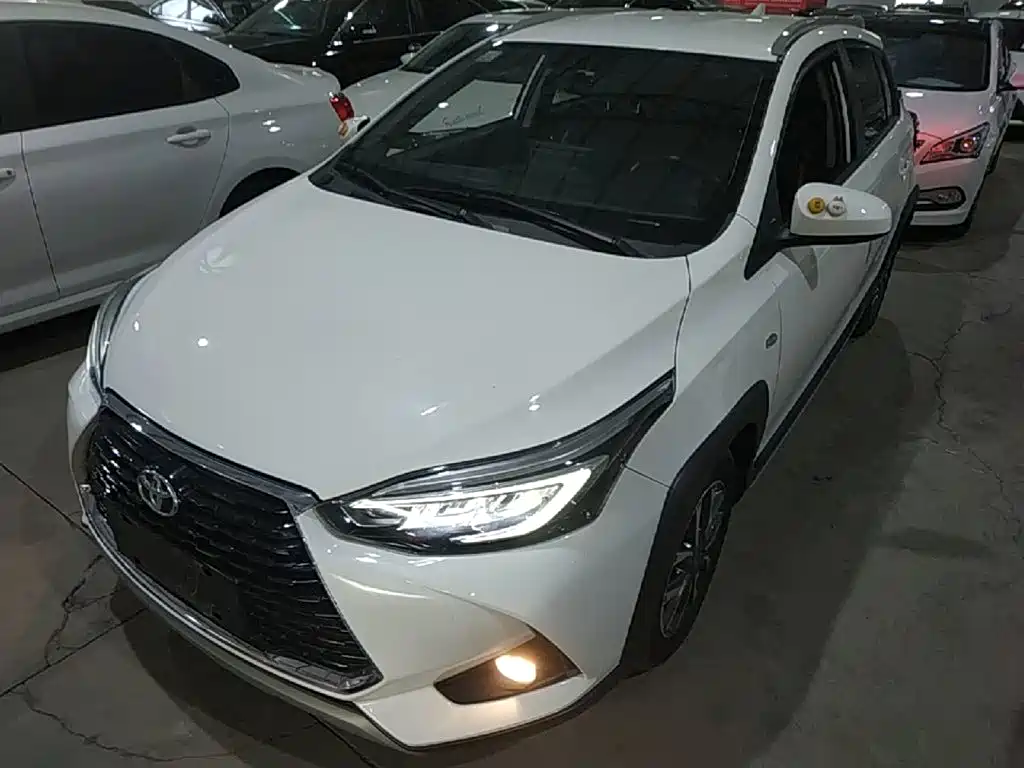 Toyota Yaris L 2021 — фото 2