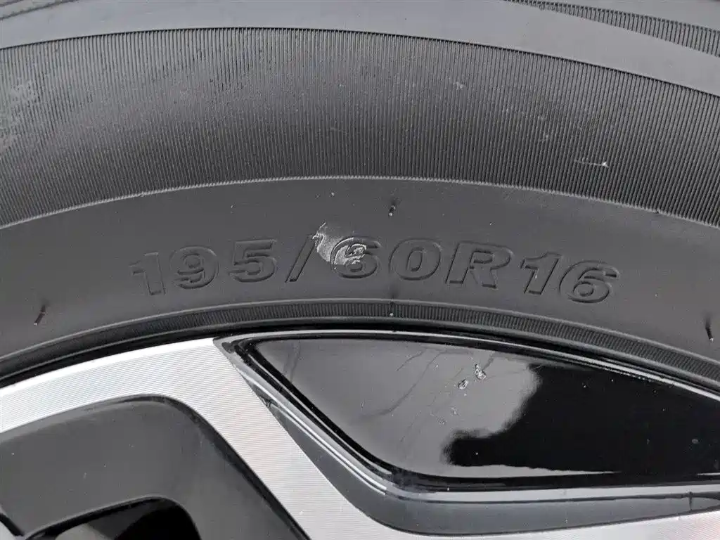 BYD Dolphin 2022 — фото 24