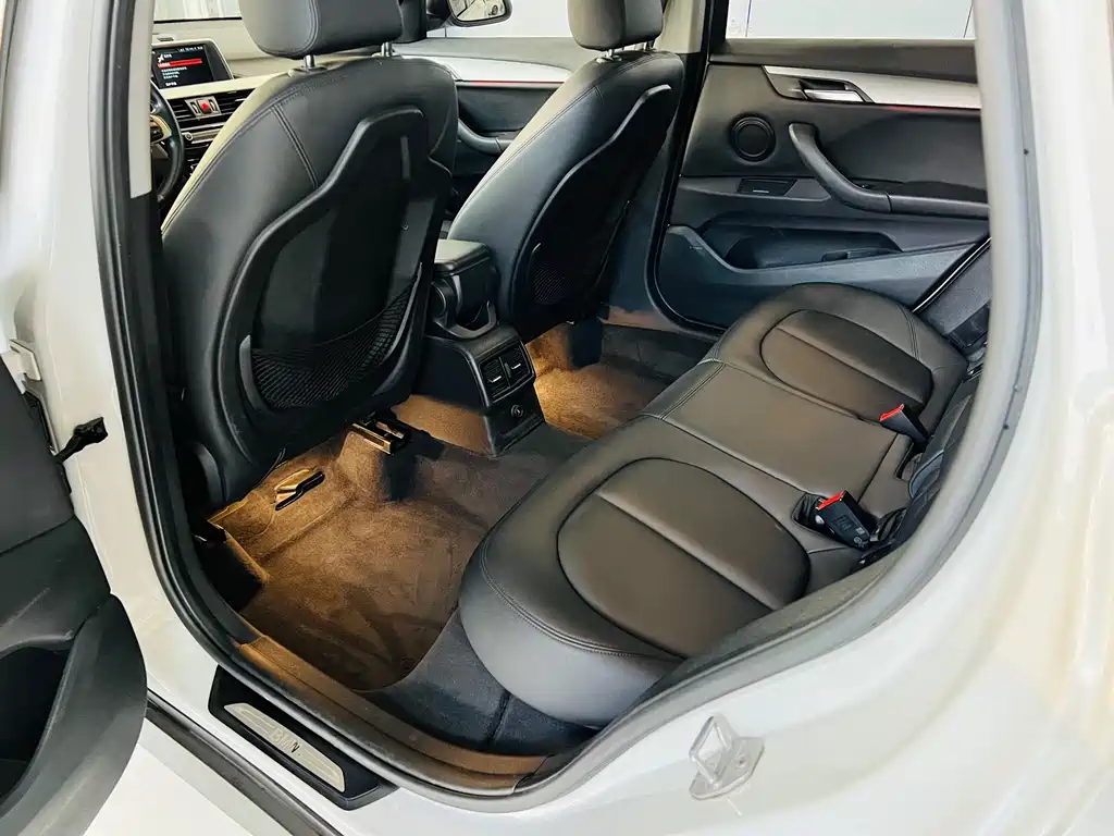 BMW X1 2017 — фото 17