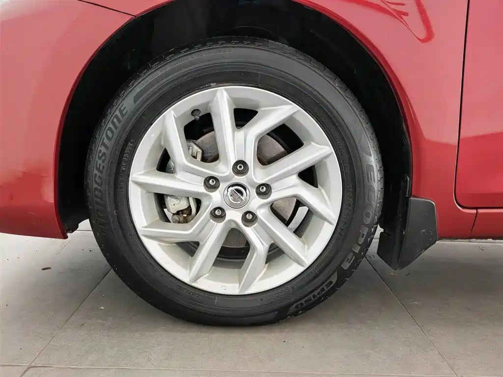 Nissan Tiida 2021 — фото 17