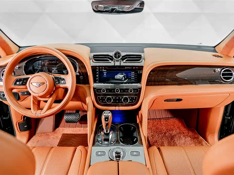 Bentley Bentayga 2020 — фото 12