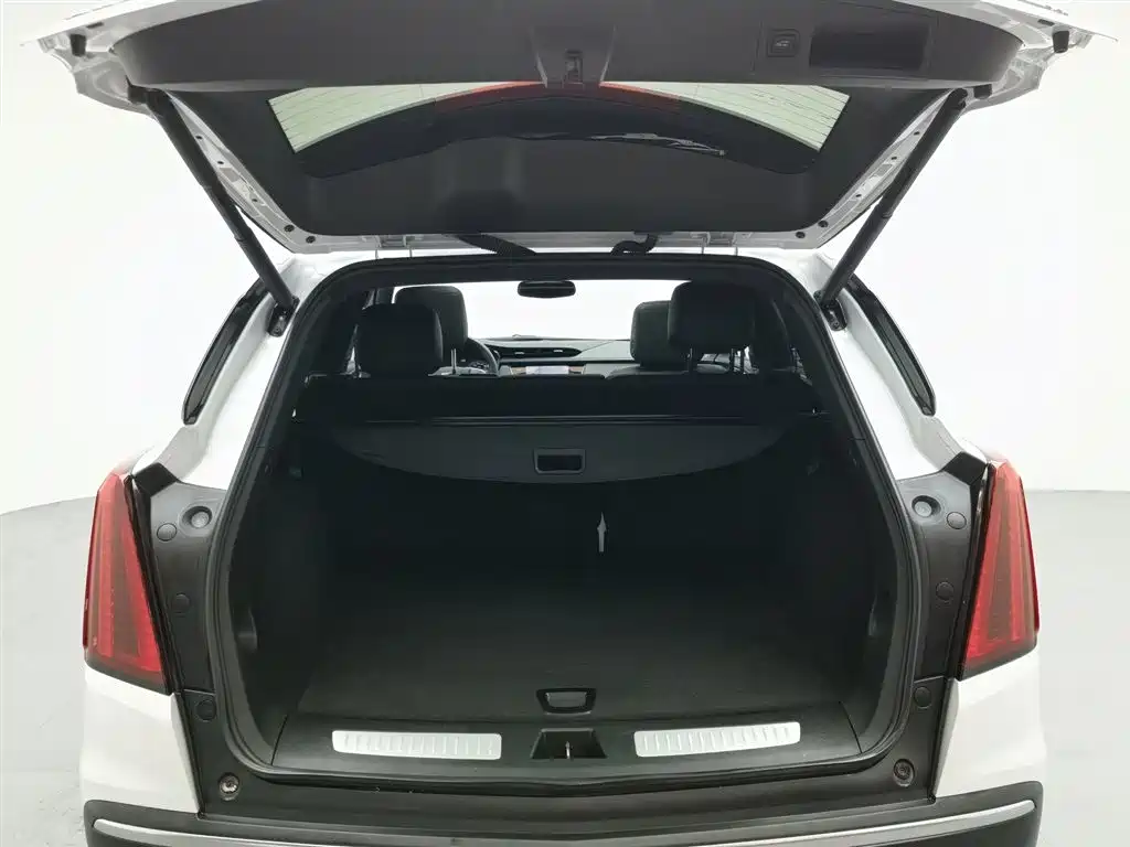 Cadillac XT5 2021 — фото 16