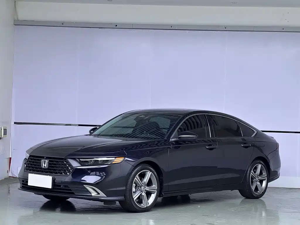 Honda Accord 2023 — фото 1