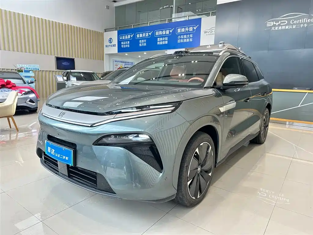 BYD Tang L 2025