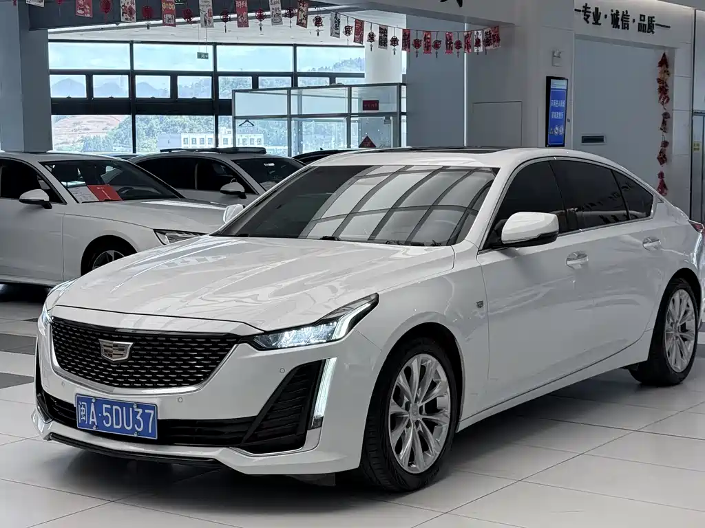 Cadillac CT5 2020 — фото 1