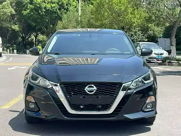 Nissan Teana 2022