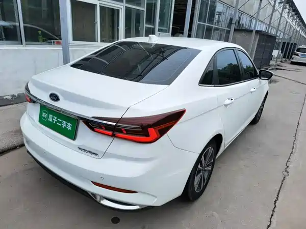 Ford Escort 2021