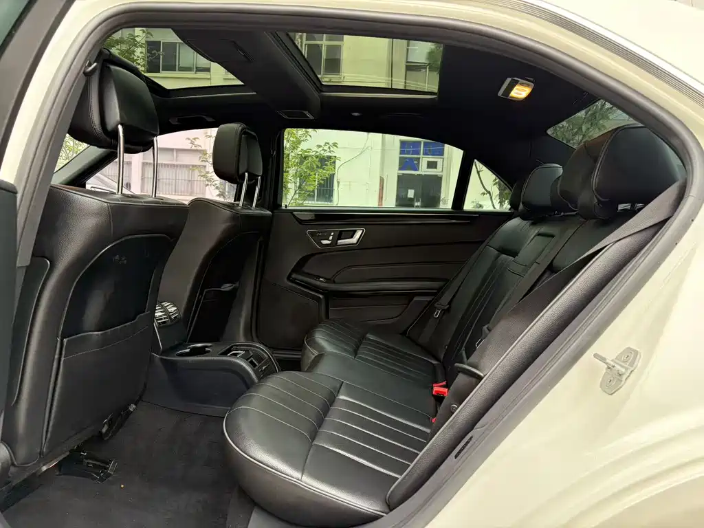 Mercedes-Benz E-Class 2016