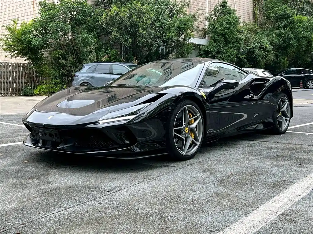 Ferrari F8 2022 — фото 2