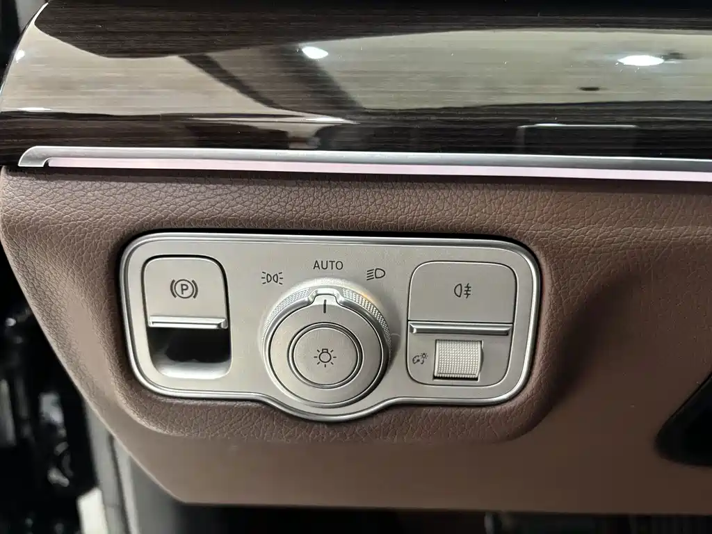 Mercedes-Benz GLE 2025 — фото 14