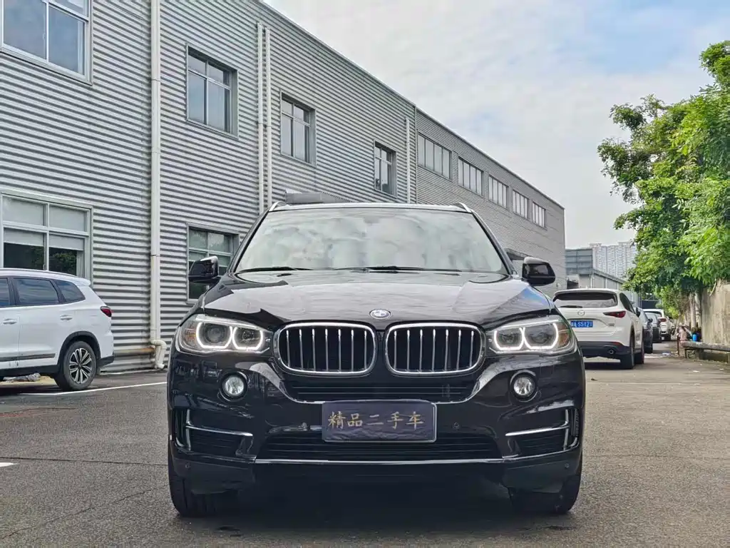 BMW X5 2018 — фото 2