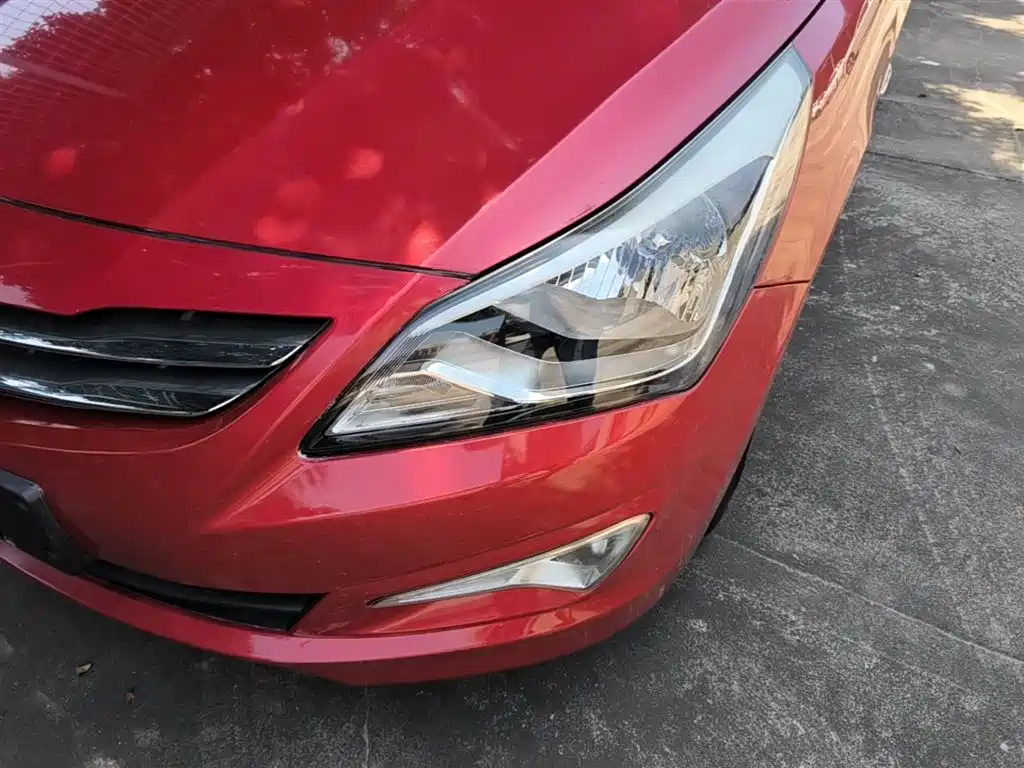 Hyundai Verna 2015 — фото 24