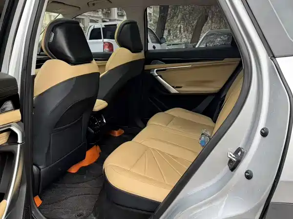 Geely Boyue L 2024
