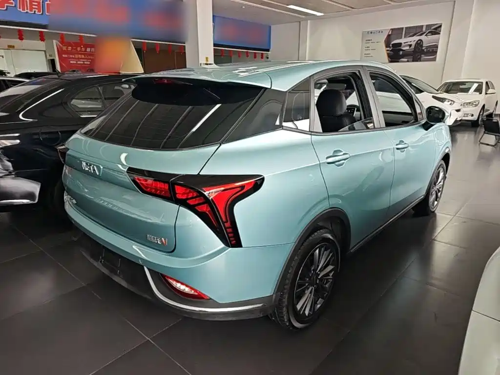 Neta V 2023