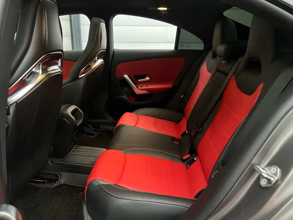 Mercedes-Benz GLA AMG 2022 — фото 14