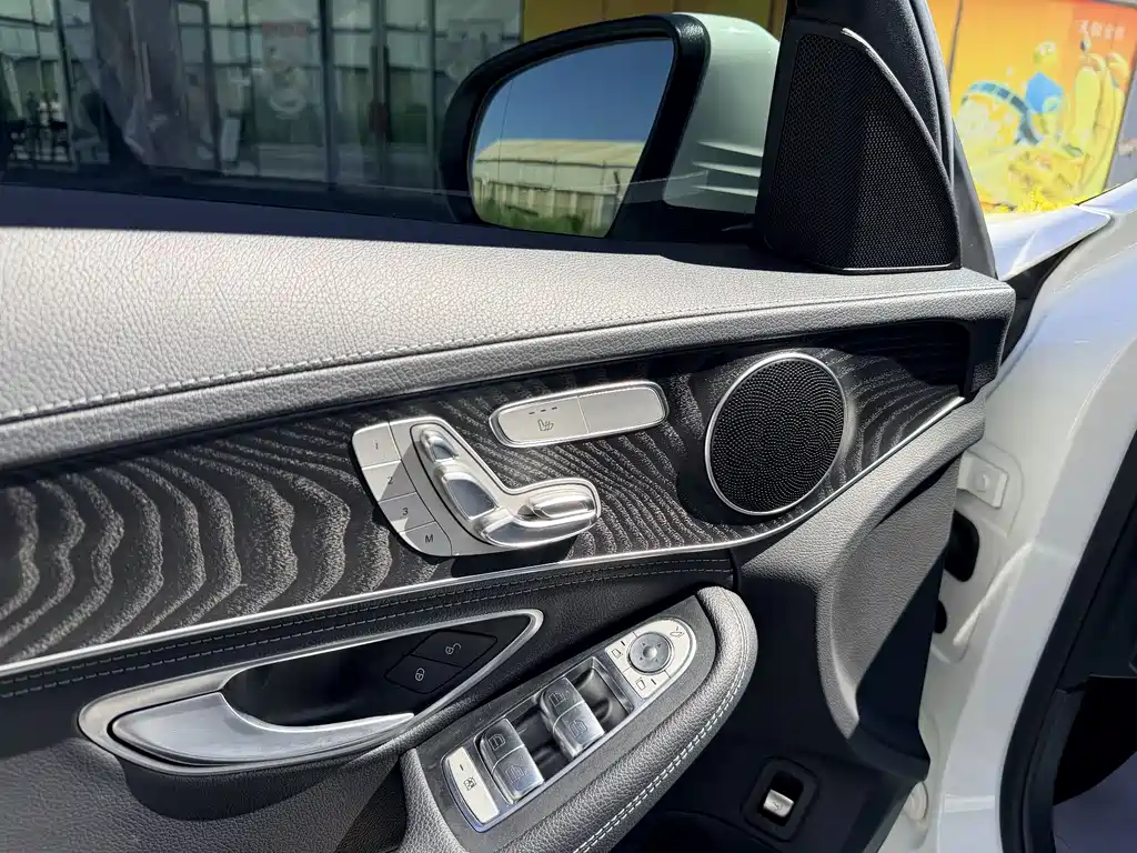 Mercedes-Benz C-Class 2019 — фото 11