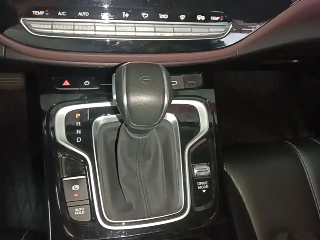 GAC Motor Trumpchi M6 2023 — фото 14