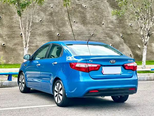 Kia K2 2012