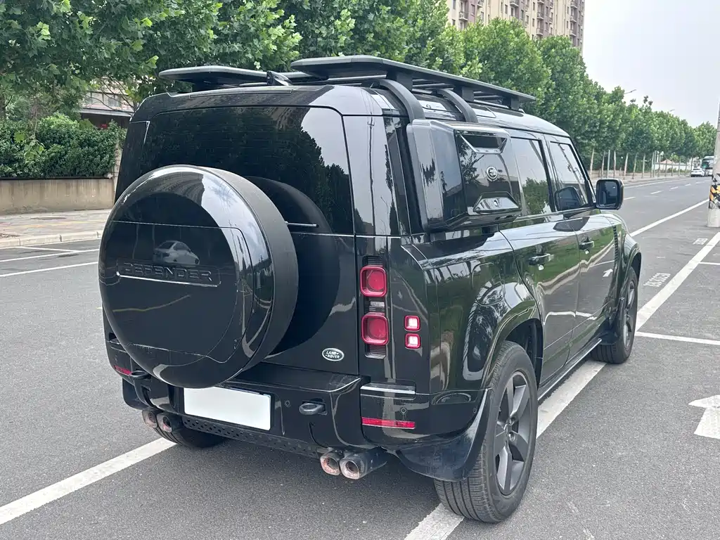 Land Rover Defender 2025 — фото 12