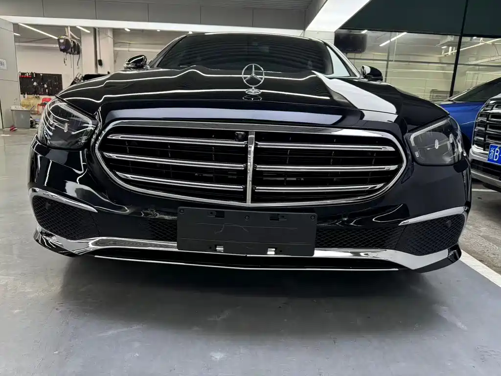 Mercedes-Benz E-Class 2022