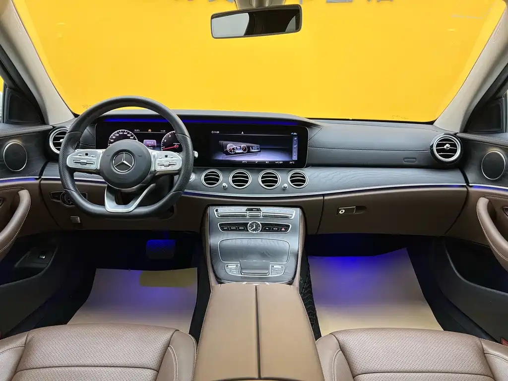 Mercedes-Benz E-Class 2019 — фото 13
