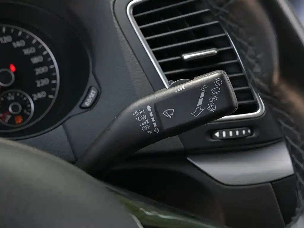 Volkswagen Sharan 2017 — фото 19