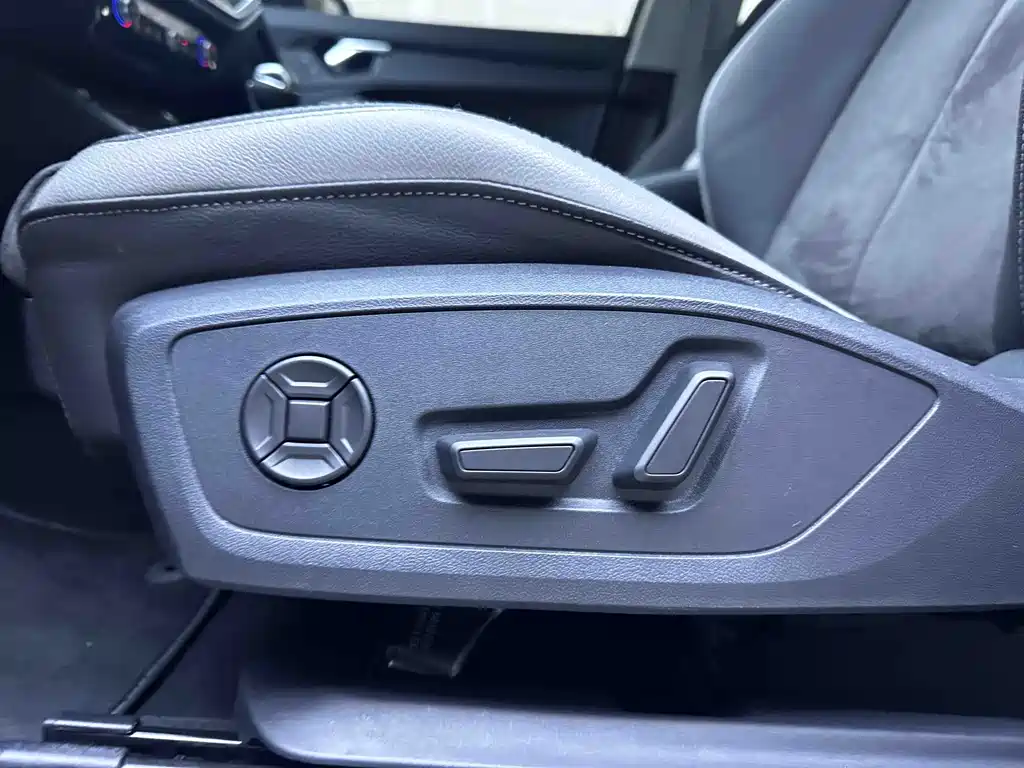 Audi Q3 2022 — фото 17