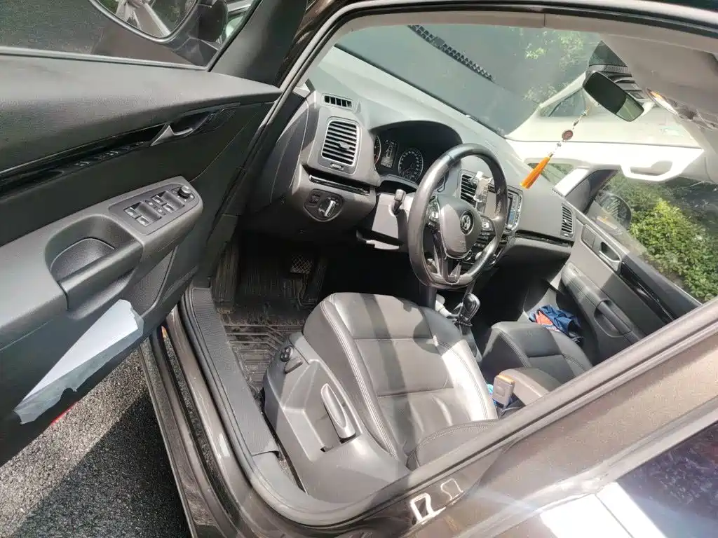 Volkswagen Sharan 2018 — фото 14